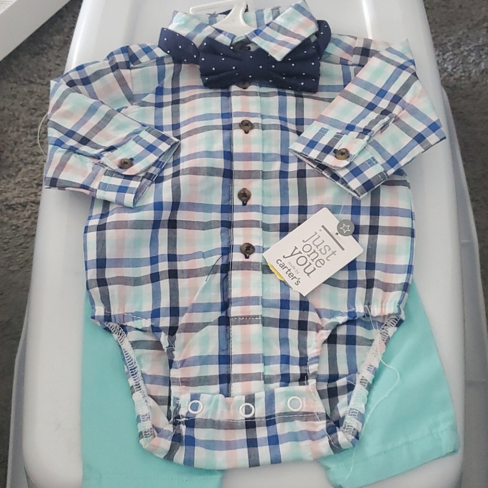 3 piece Brand New Carter's Outfit